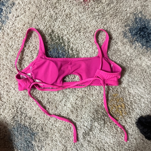 Target bathing suit top - Picture 2 of 2